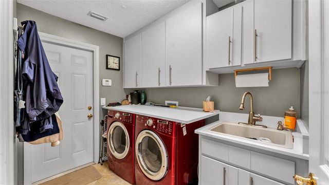 2711 S FAIRWAY DRIVE, Plant City, FL 33566