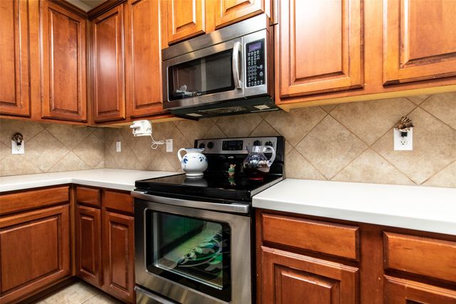 3118 Bedford Road, Bedford, TX 76021