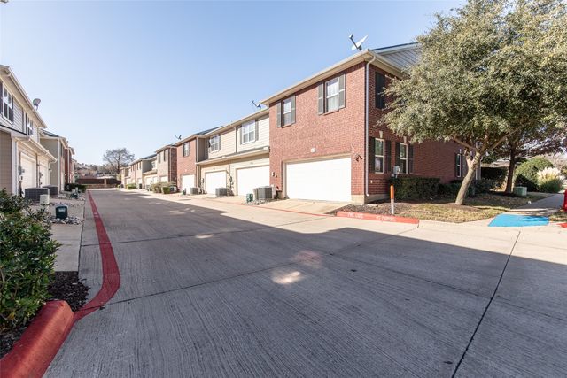 3118 Bedford Road, Bedford, TX 76021