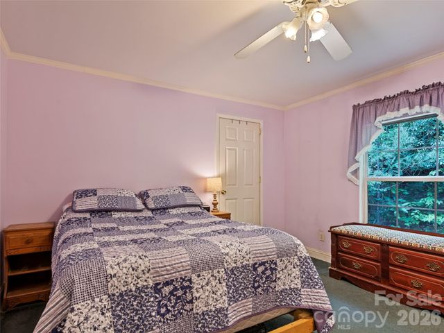 122 Mastiff Hollow Drive, Waynesville, NC 28785