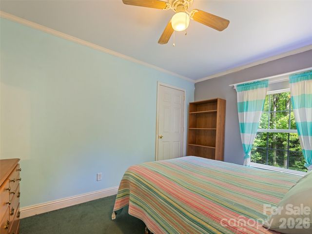 122 Mastiff Hollow Drive, Waynesville, NC 28785