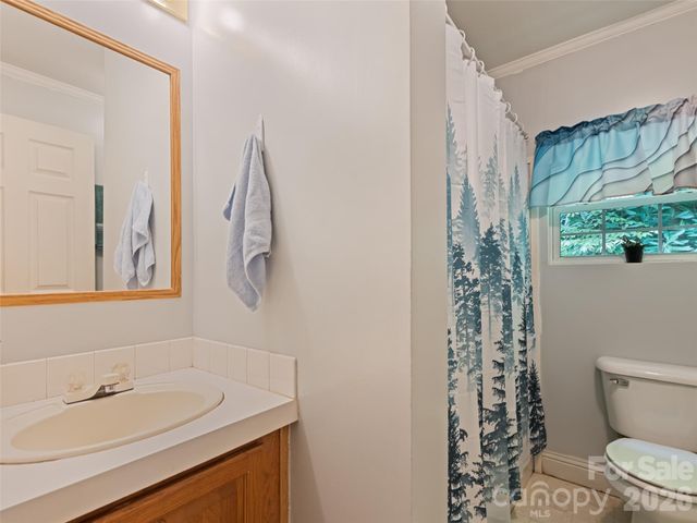122 Mastiff Hollow Drive, Waynesville, NC 28785