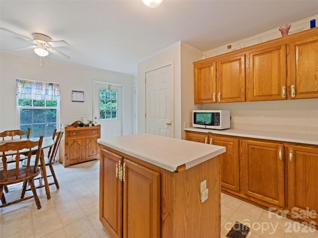 122 Mastiff Hollow Drive, Waynesville, NC 28785
