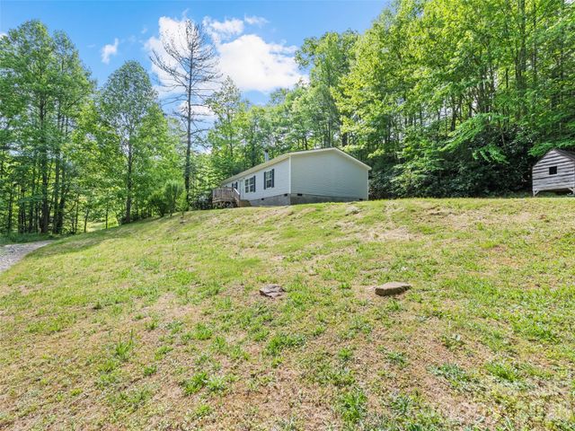 122 Mastiff Hollow Drive, Waynesville, NC 28785