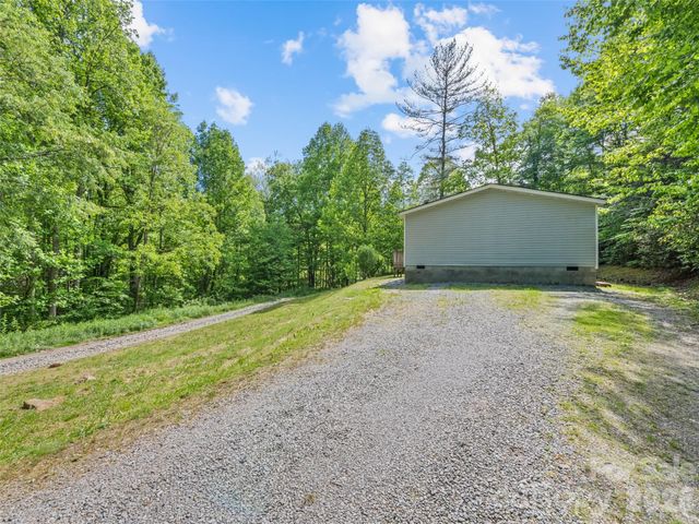 122 Mastiff Hollow Drive, Waynesville, NC 28785