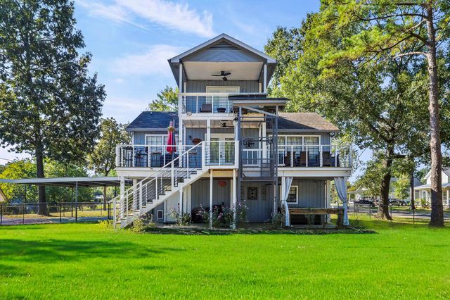 1382 Indian Hill Boulevard, Livingston, TX 77351