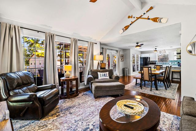 1382 Indian Hill Boulevard, Livingston, TX 77351