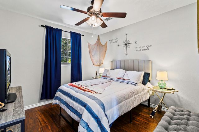 1382 Indian Hill Boulevard, Livingston, TX 77351