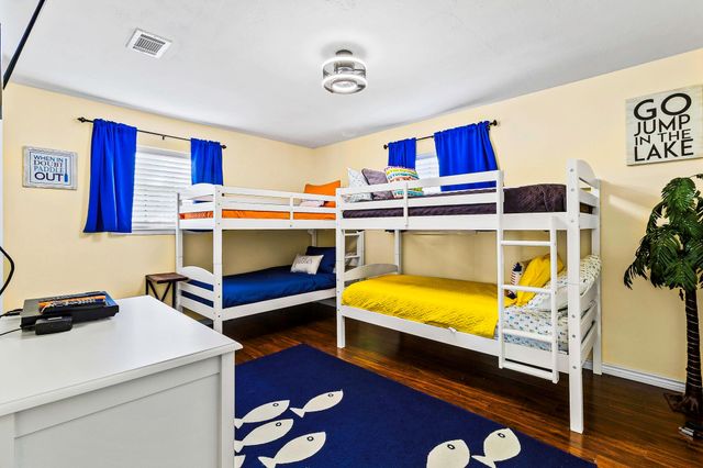 1382 Indian Hill Boulevard, Livingston, TX 77351