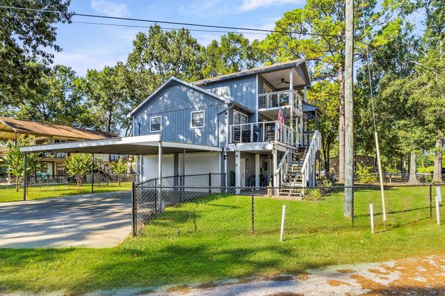 1382 Indian Hill Boulevard, Livingston, TX 77351