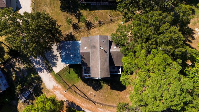 1382 Indian Hill Boulevard, Livingston, TX 77351