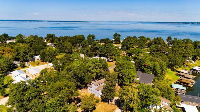 1382 Indian Hill Boulevard, Livingston, TX 77351