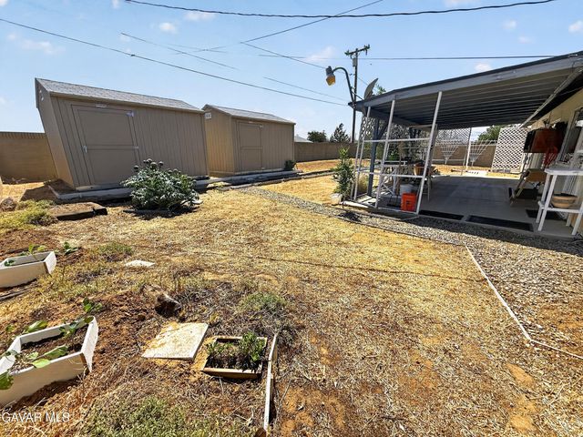 8736 Bay Avenue, California City, CA 93505