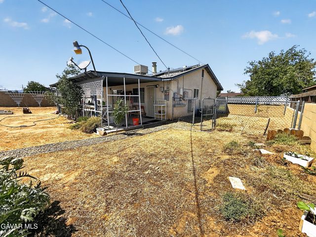 8736 Bay Avenue, California City, CA 93505