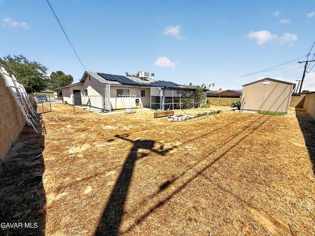 8736 Bay Avenue, California City, CA 93505