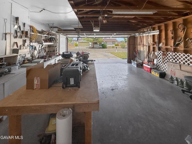 8736 Bay Avenue, California City, CA 93505