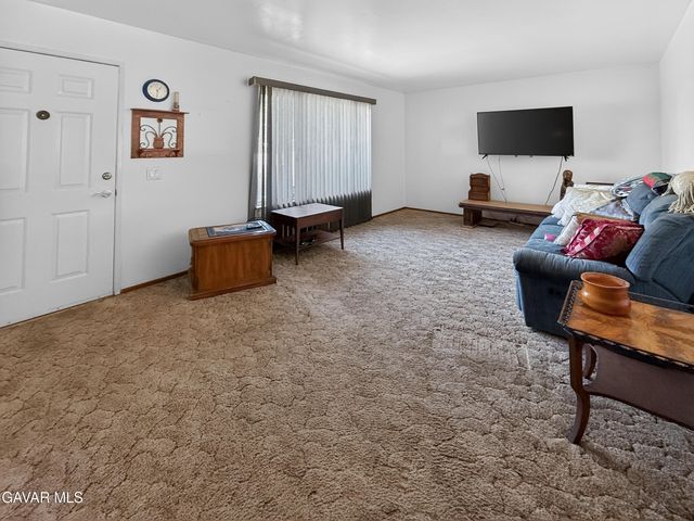 8736 Bay Avenue, California City, CA 93505