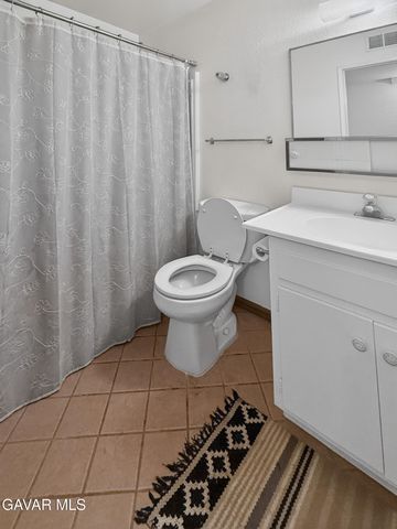 8736 Bay Avenue, California City, CA 93505