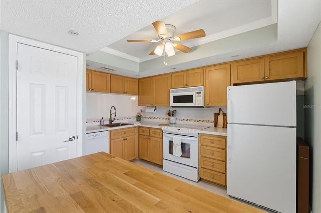 219 CARYL WAY 219, Oldsmar, FL 34677