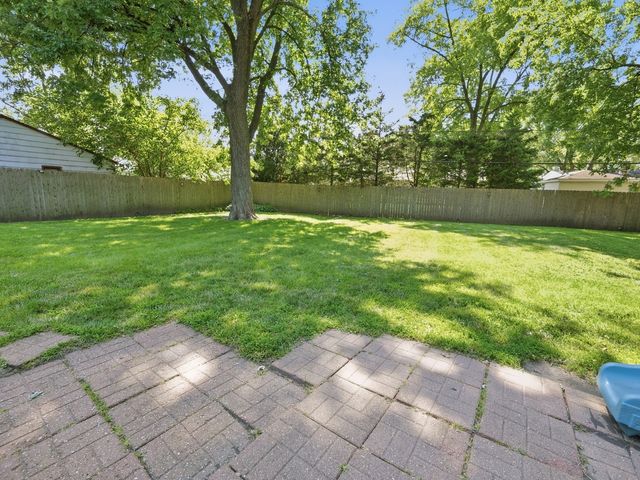 2711 CADDY Lane, Joliet, IL 60435