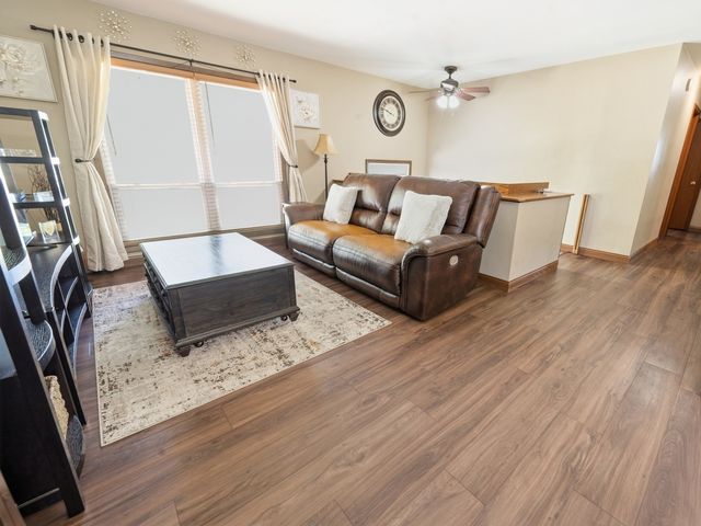 2711 CADDY Lane, Joliet, IL 60435