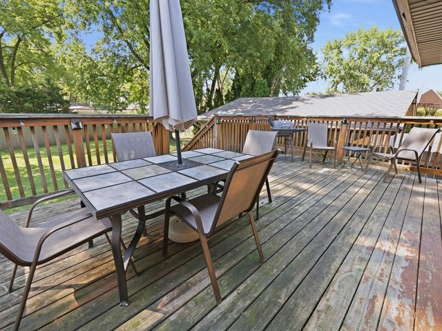 2711 CADDY Lane, Joliet, IL 60435