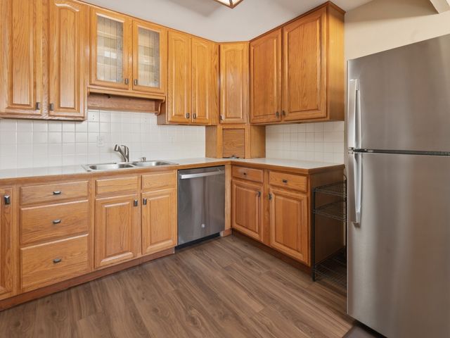 2711 CADDY Lane, Joliet, IL 60435