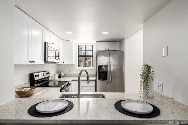 13970 W 72nd Place C, Arvada, CO 80005