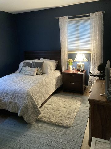 2417 N Circle Drive, Ann Arbor, MI 48103