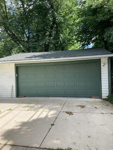 2417 N Circle Drive, Ann Arbor, MI 48103