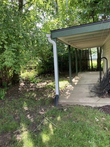 2417 N Circle Drive, Ann Arbor, MI 48103