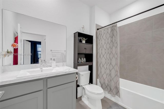 730 SW 12th St, Florida City, FL 33034