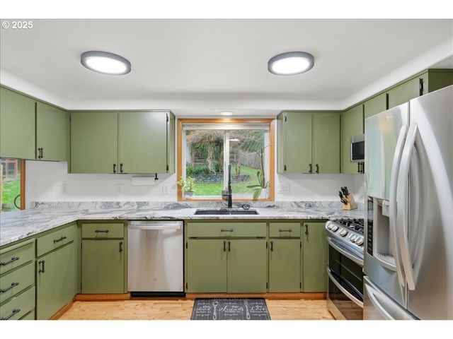 1550 HEATHER Ct, Vernonia, OR 97064