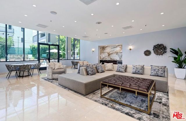 10724 Wilshire Boulevard 611, Los Angeles, CA 90024
