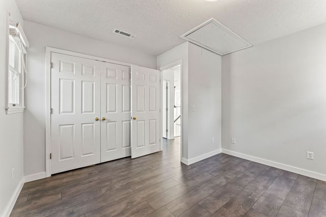 47 Stonehenge Drive, Bentonville, AR 72712