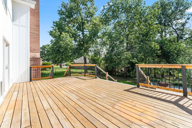 47 Stonehenge Drive, Bentonville, AR 72712