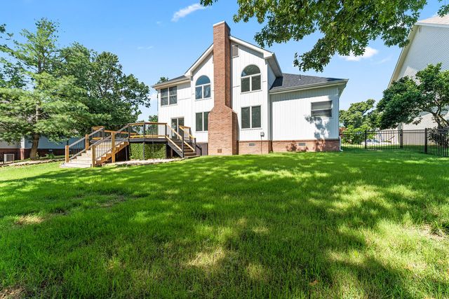 47 Stonehenge Drive, Bentonville, AR 72712