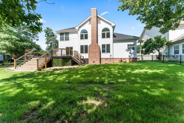 47 Stonehenge Drive, Bentonville, AR 72712