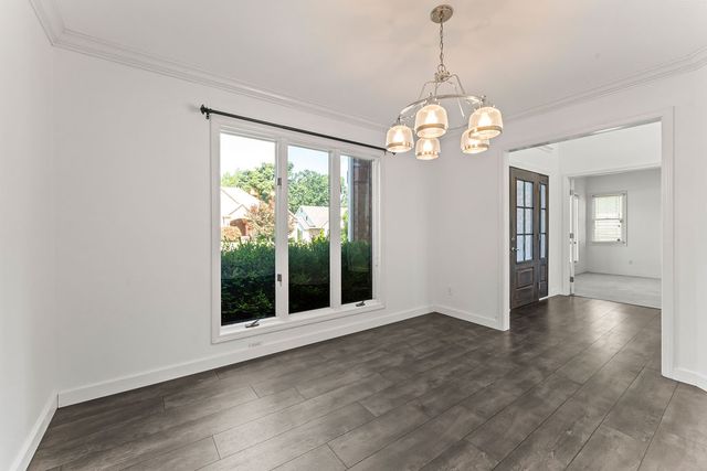 47 Stonehenge Drive, Bentonville, AR 72712