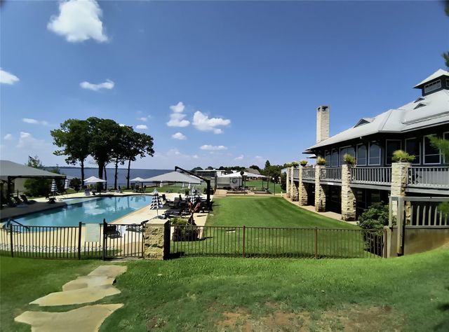 146 St Andrews Drive, Mabank, TX 75156