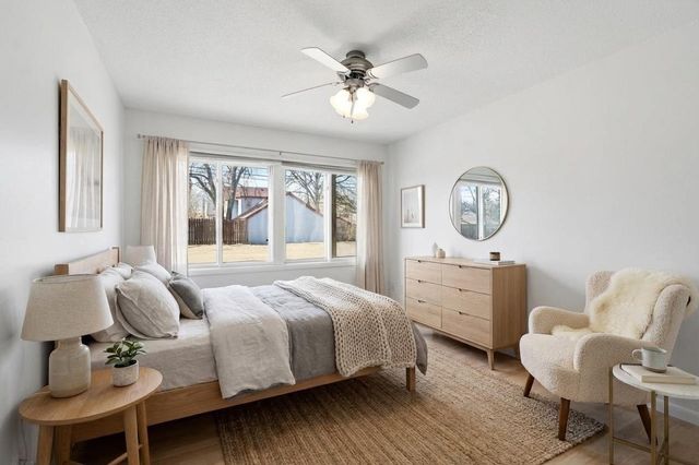 2740 Pleasant Ave 204, Minneapolis, MN 55408