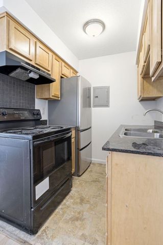 2740 Pleasant Ave 204, Minneapolis, MN 55408