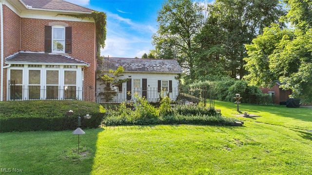 14091 Stoneford Street SW, Navarre, OH 44662