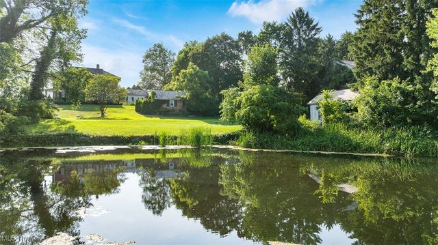 14091 Stoneford Street SW, Navarre, OH 44662