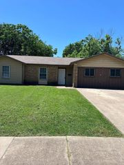1014 Tulip Trail, Mesquite, TX 75149