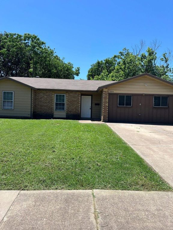 1014 Tulip Trail, Mesquite, TX 75149