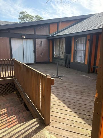 2013 Deats Road, Dickinson, TX 77539