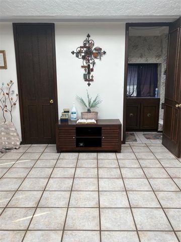 2013 Deats Road, Dickinson, TX 77539