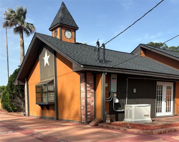 2013 Deats Road, Dickinson, TX 77539