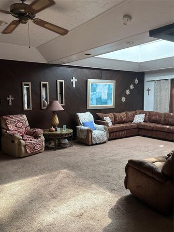 2013 Deats Road, Dickinson, TX 77539